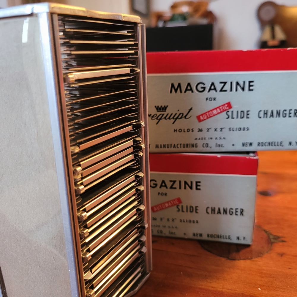 Vintage Magazine Slide Changer